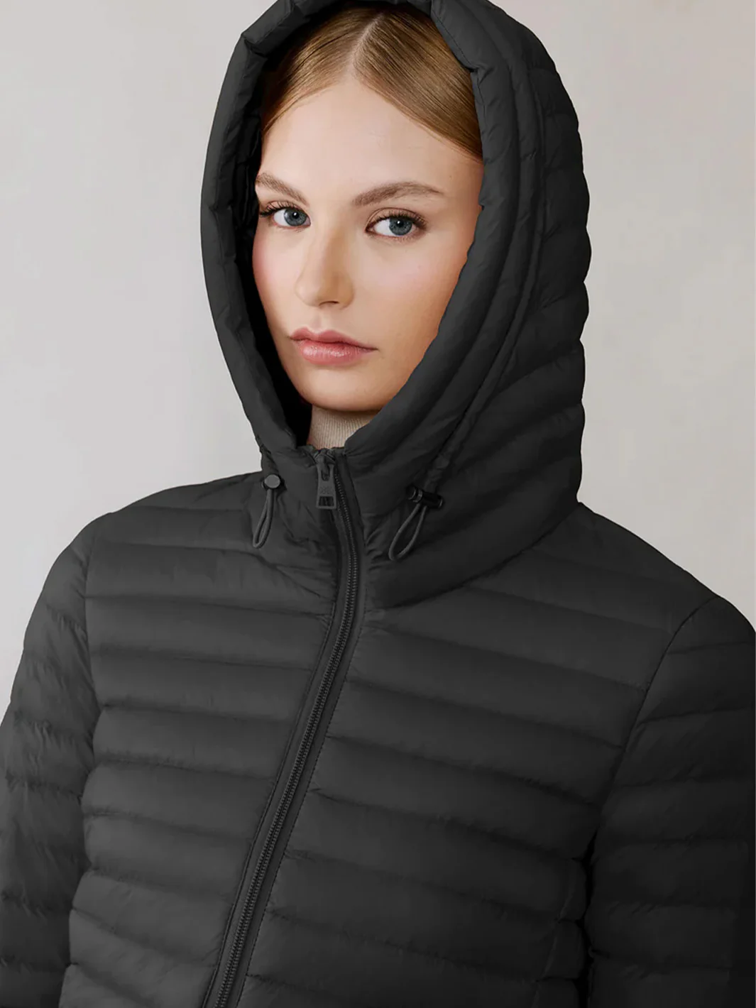 Ayleen Packable Down Cinch-Waist Jacket in Black - Image 4