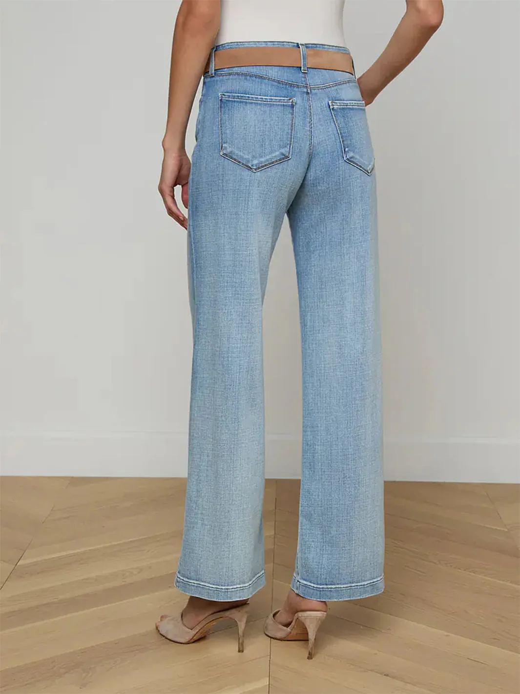 Joanne Low-Rise Wide-Leg Jean in Dry Ice - Image 3