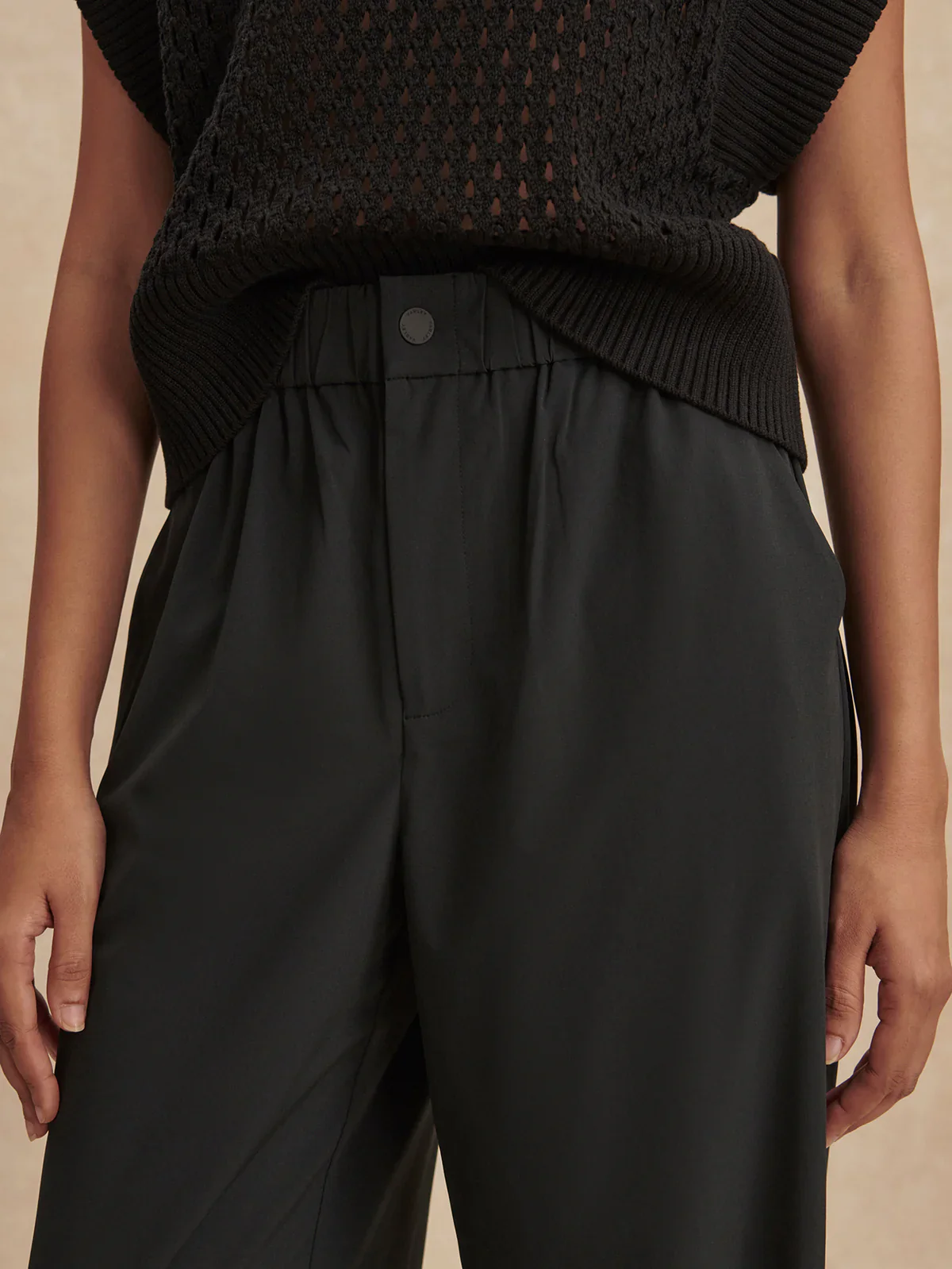 Kayson Wide-Leg Pant in Black - Image 3