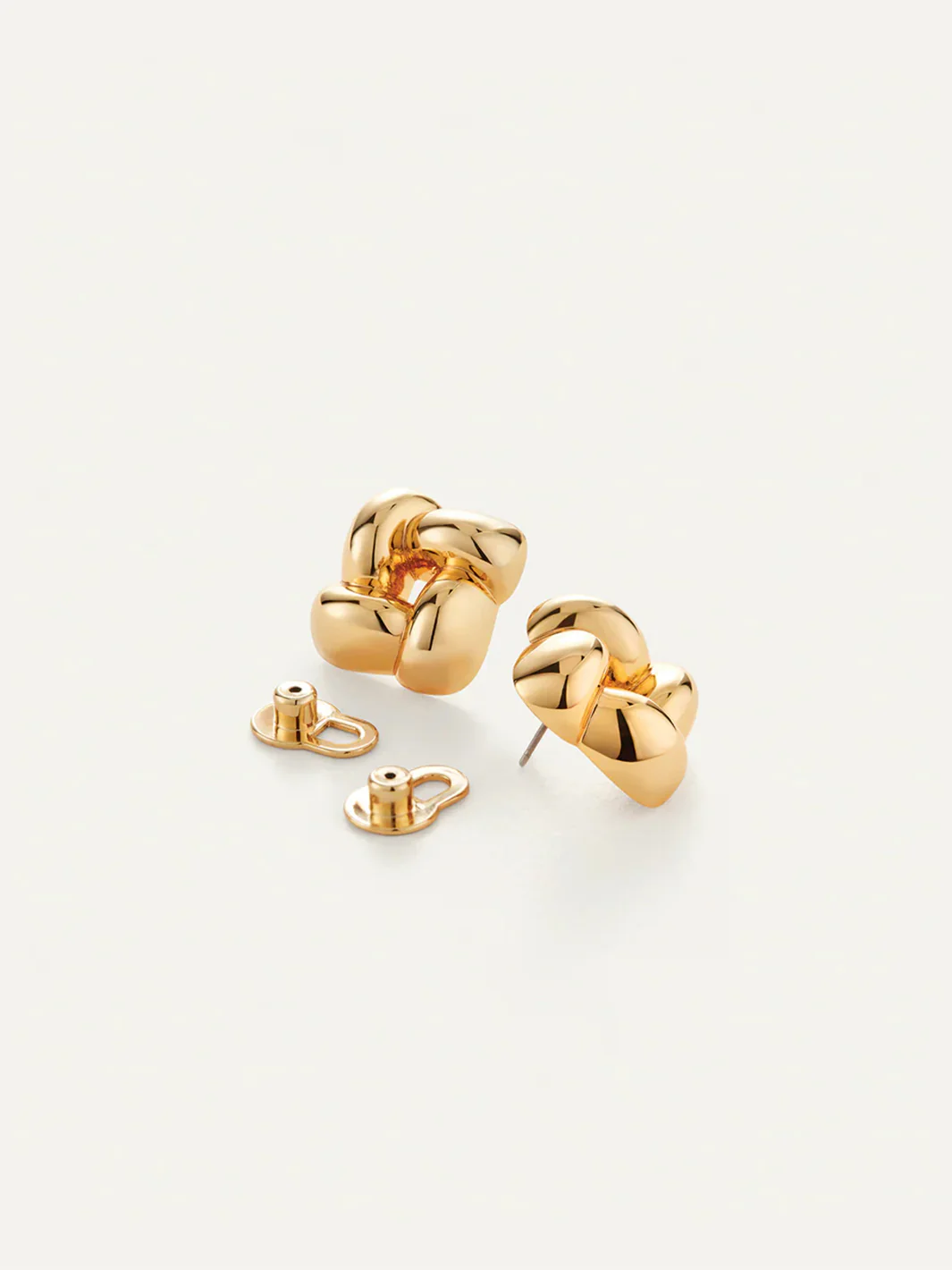 Small Woven Square Earrings in Gold - Image 3